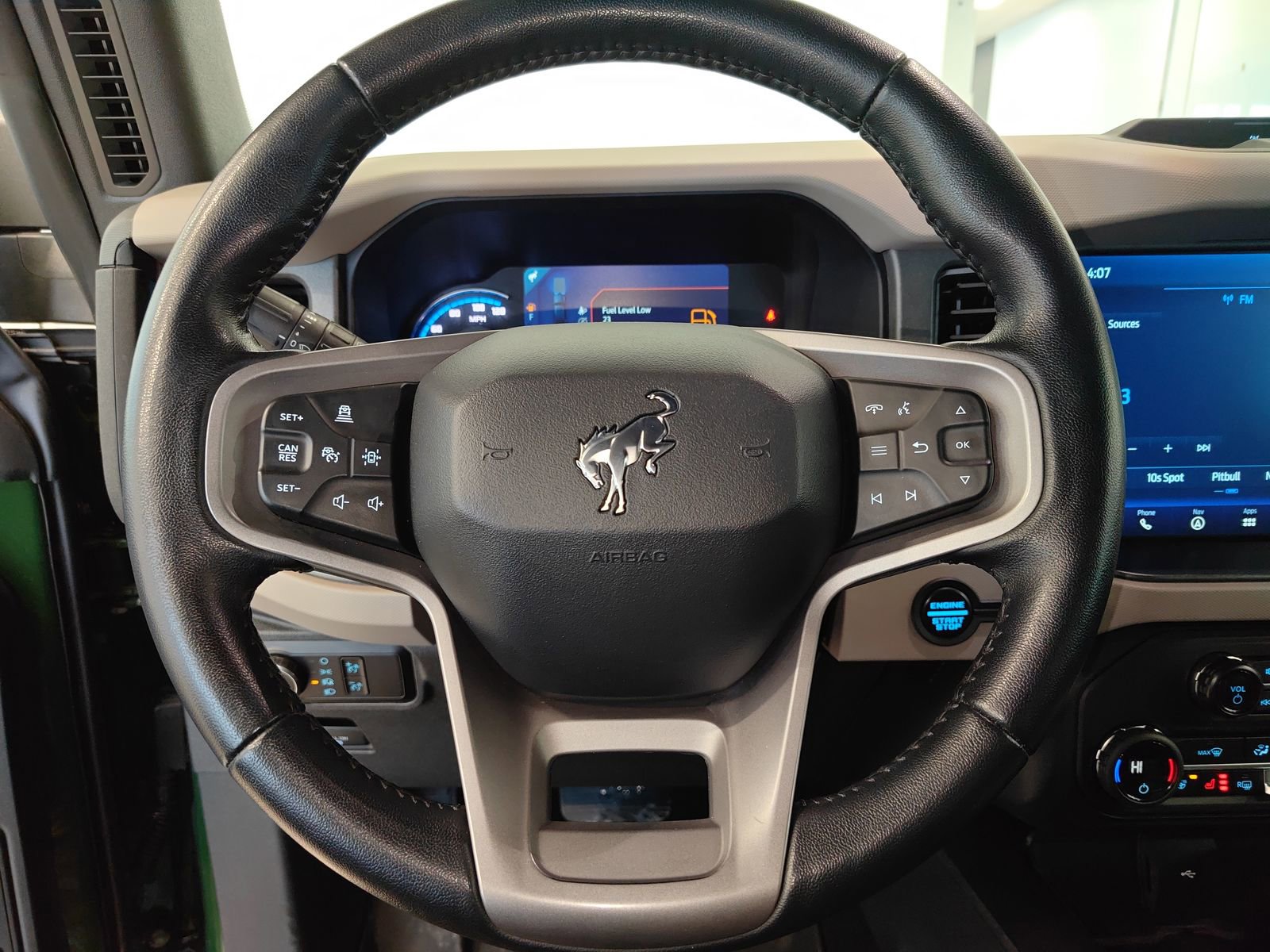 Used 2024 Ford Bronco Wildtrak image 19