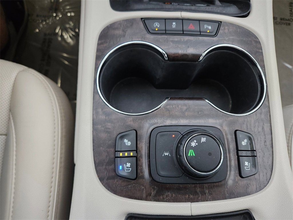 Used 2022 GMC Acadia Denali image 20
