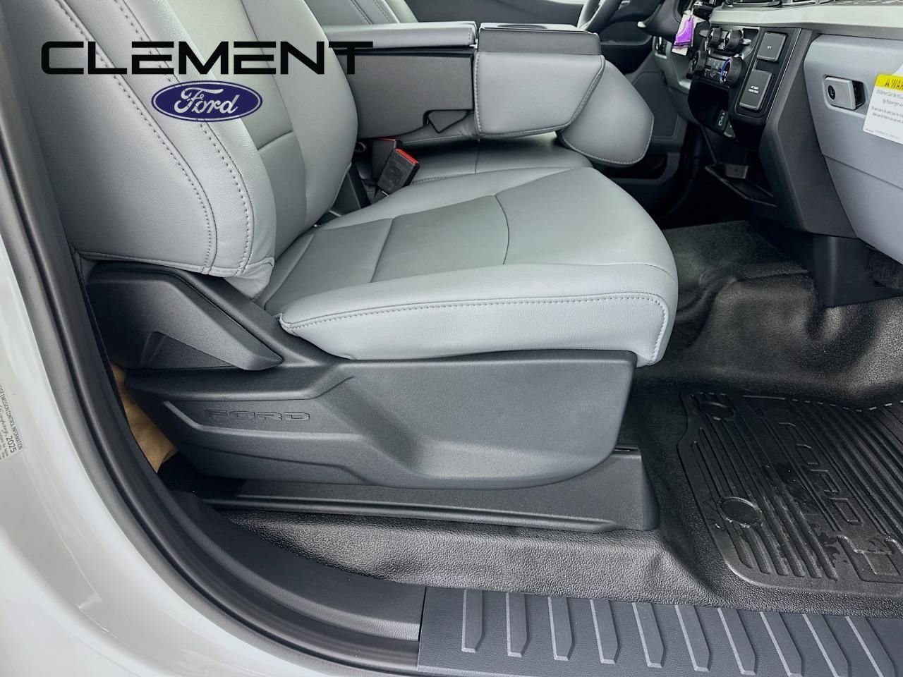 New 2026 Ford F550 4x4 Regular Cab Super Duty image 23