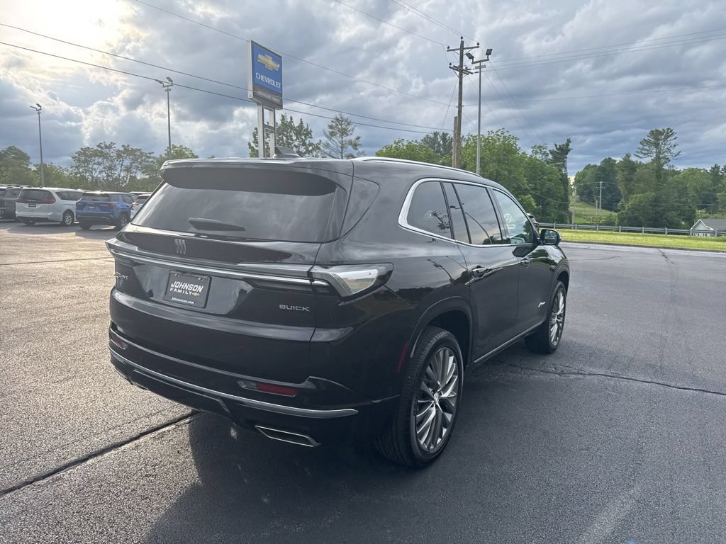 Used 2025 Buick Enclave Avenir w/ Super Cruise Package AWD/4WD image 10