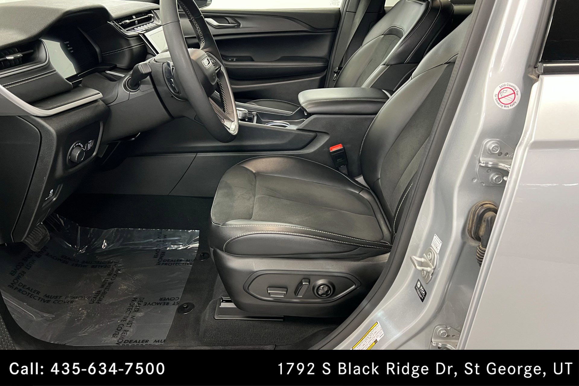 Used 2024 Jeep Grand Cherokee L Laredo image 17