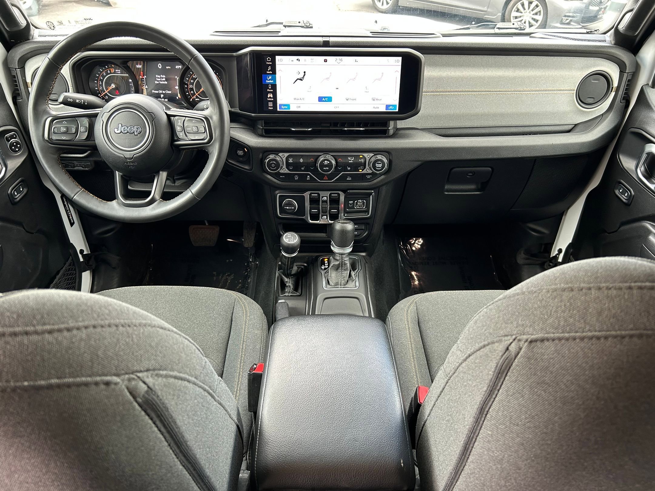 Used 2024 Jeep Gladiator Sport AWD/4WD image 24