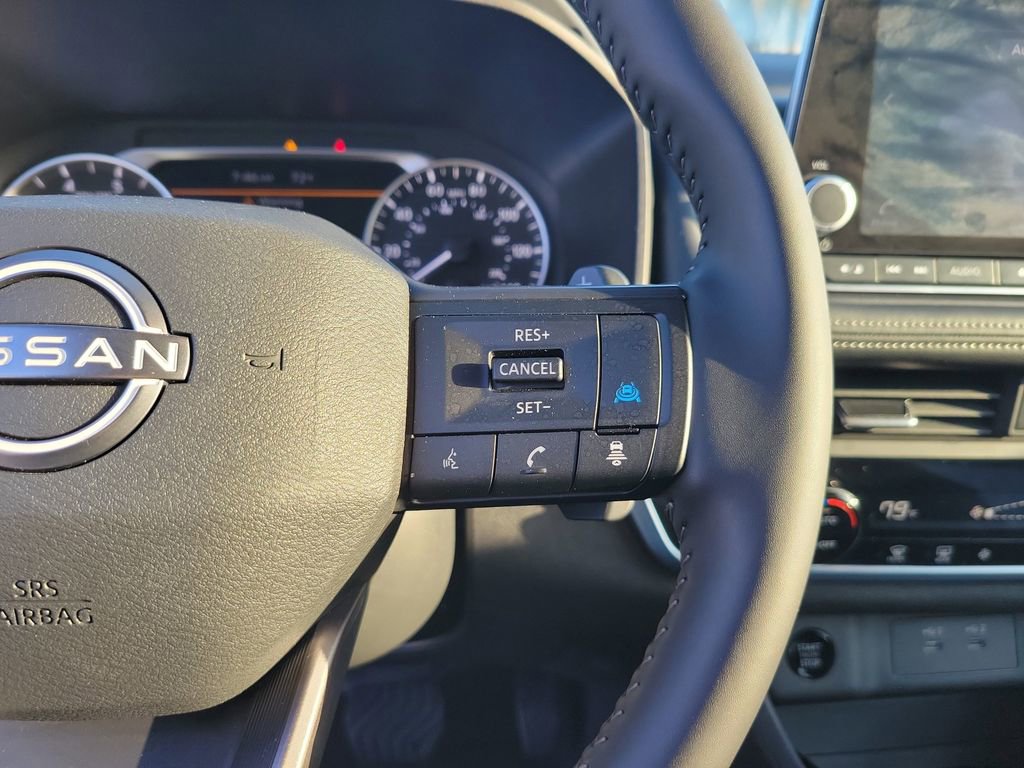 Certified 2025 Nissan Rogue SV FWD image 20