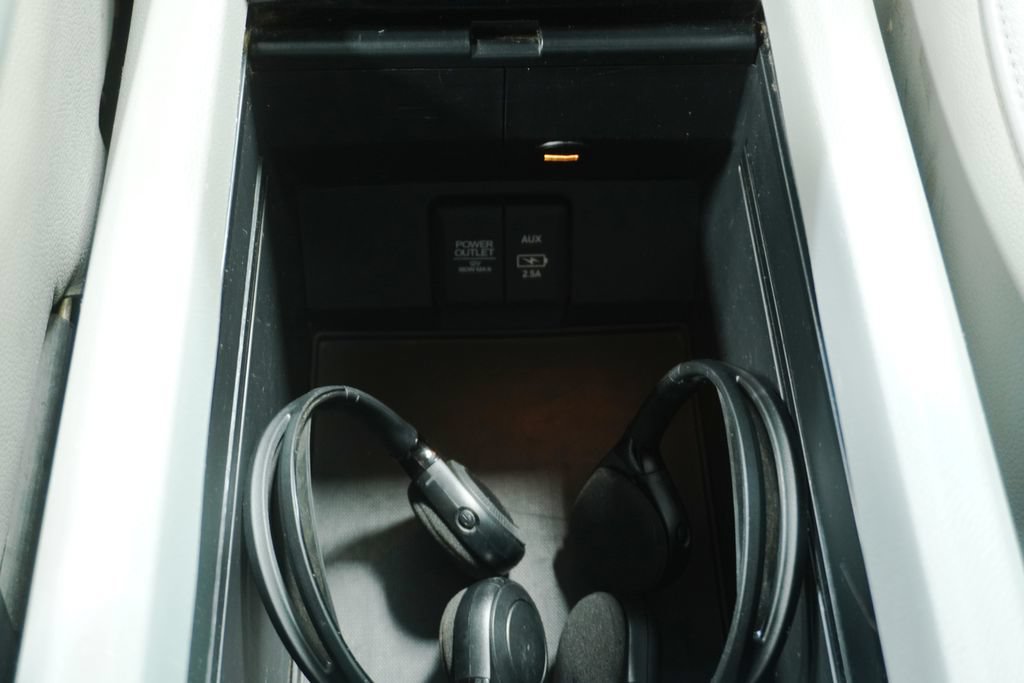 Used 2019 Honda Pilot Elite image 24
