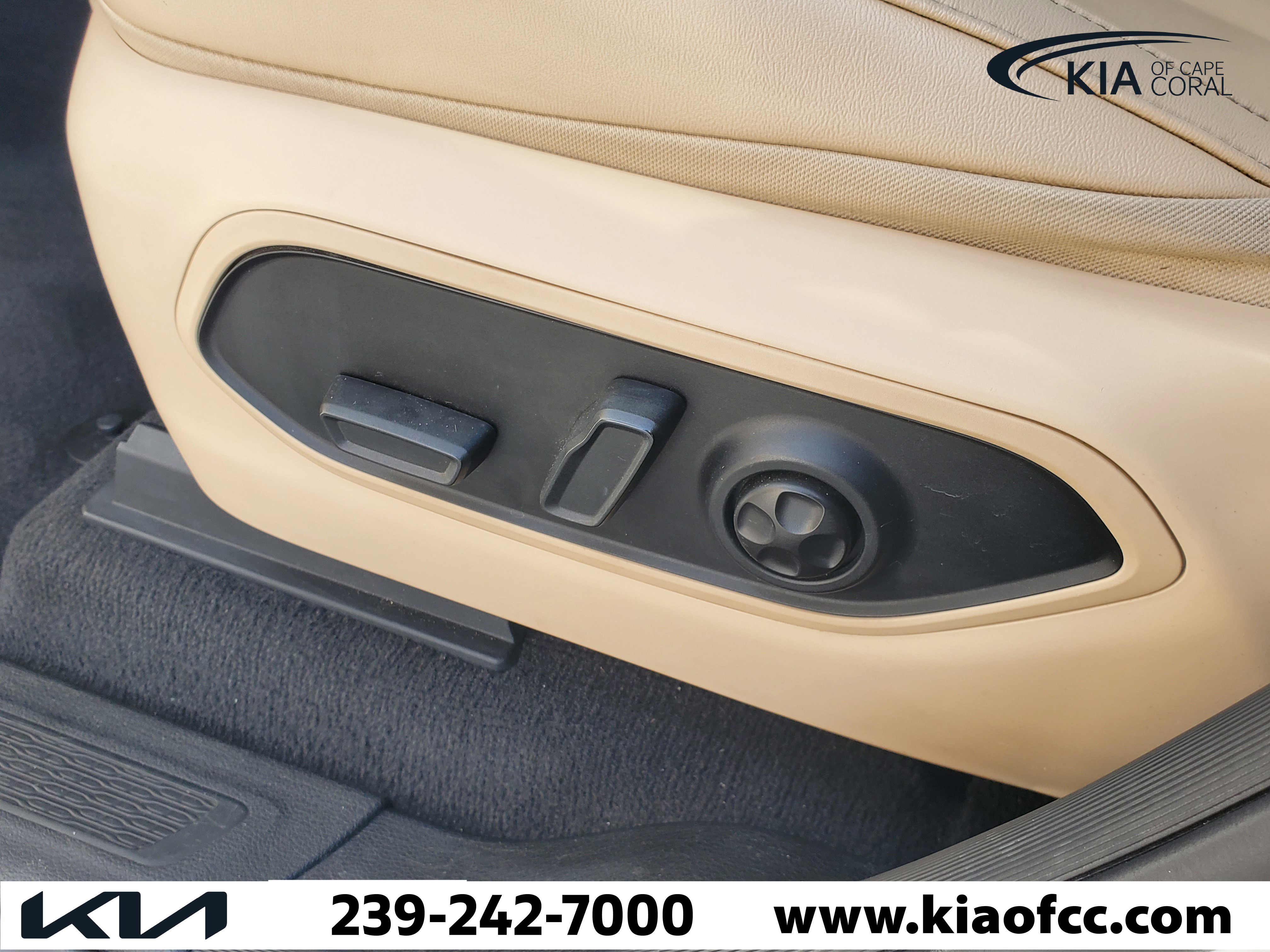 Used 2022 Jeep Grand Cherokee L Limited RWD image 20