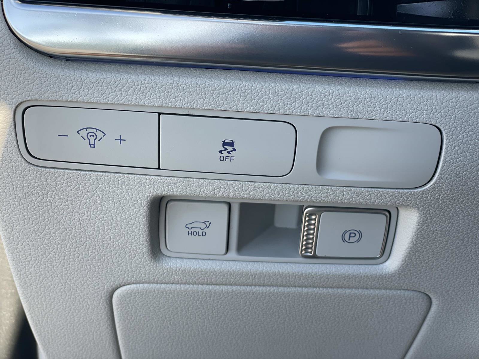 Used 2024 Hyundai Palisade Calligraphy image 19