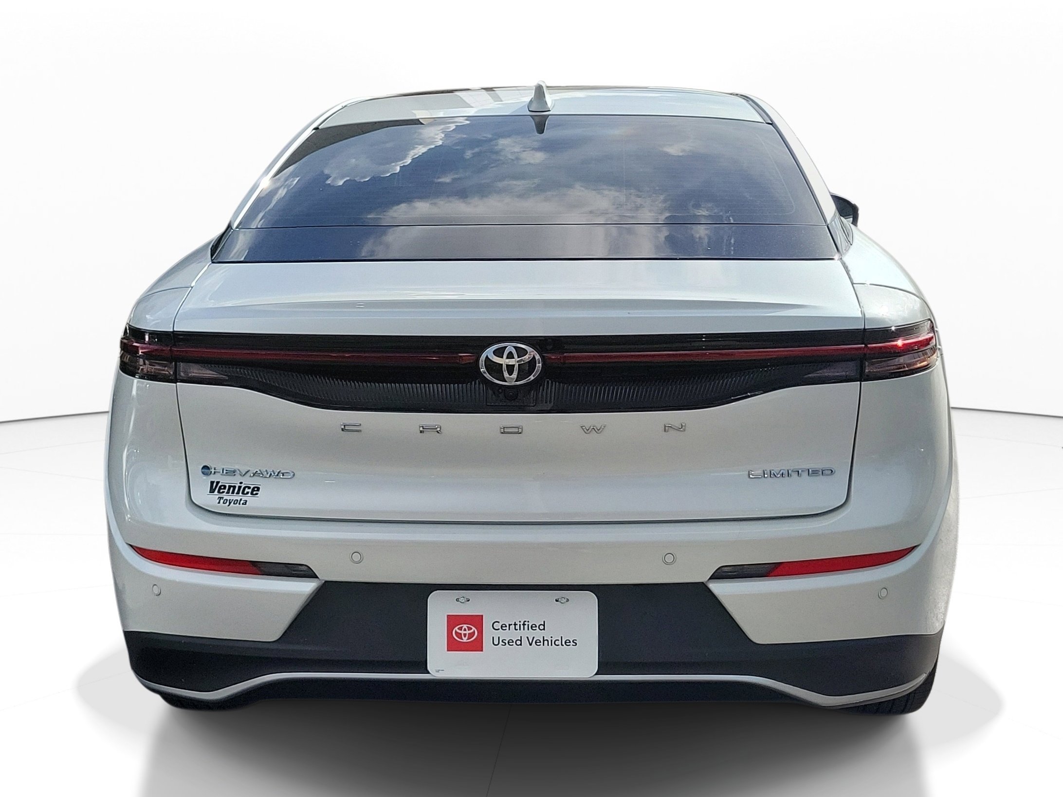 Certified 2025 Toyota Crown XLE w/ Advanced Technology Package image 4