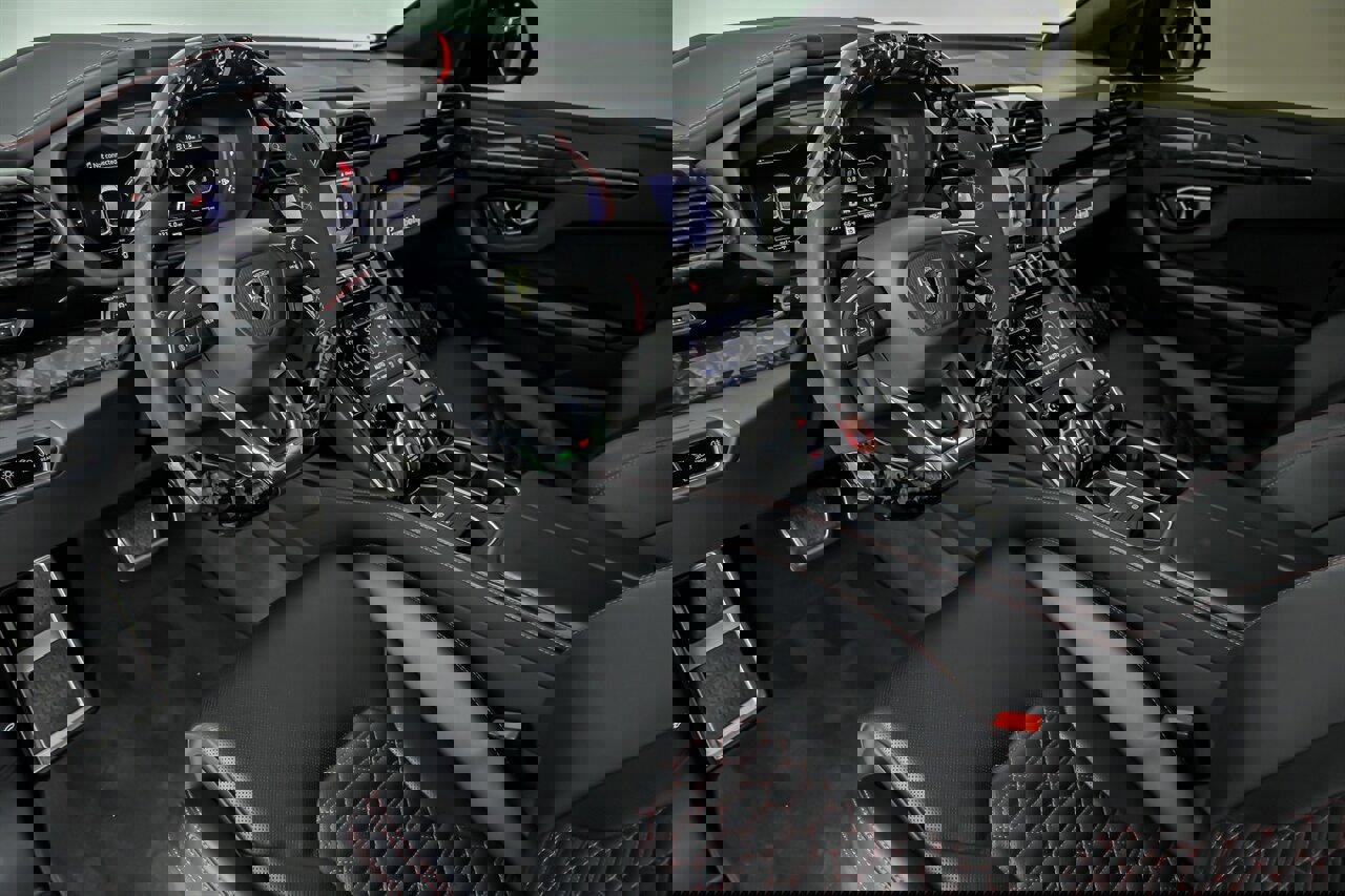 Used 2019 Lamborghini Urus image 22