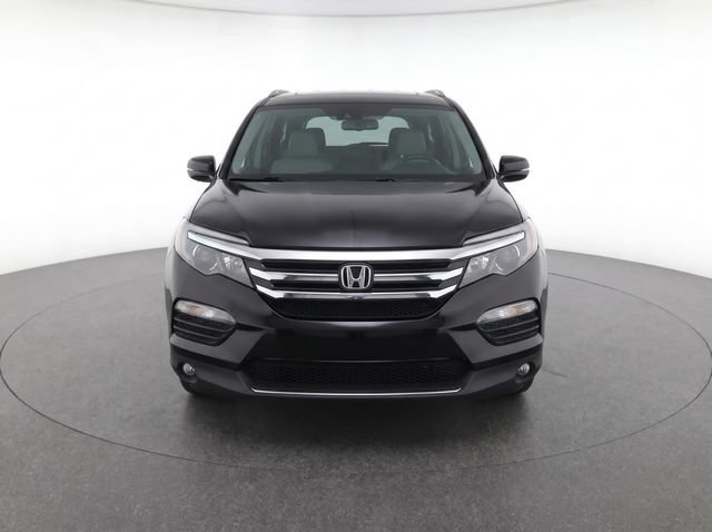 Used 2017 Honda Pilot Touring image 5