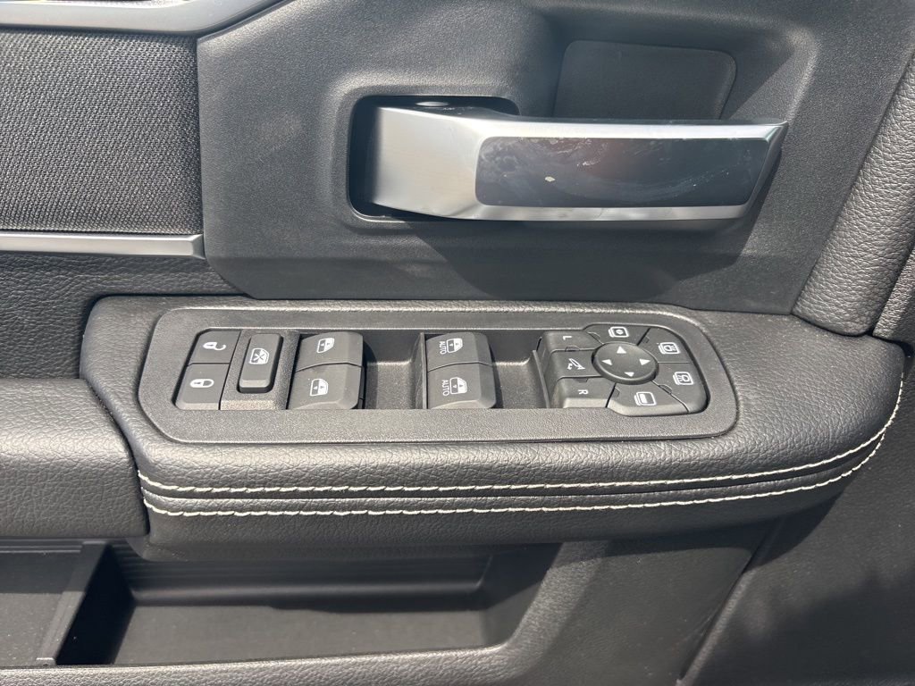 New 2026 RAM 2500 Big Horn AWD/4WD image 17