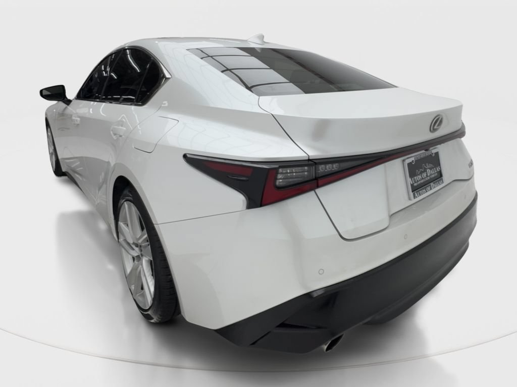 Used 2023 Lexus IS 300 w/ Comfort Package RWD image 10