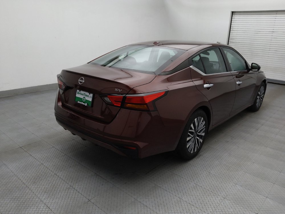 Used 2024 Nissan Altima 2.5 SV FWD image 9