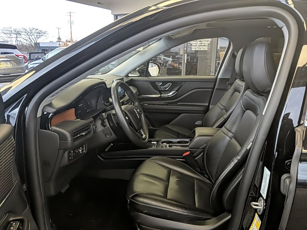 Certified 2022 Lincoln Corsair Grand Touring image 11