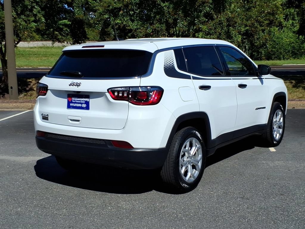 Used 2024 Jeep Compass Sport w/ Mopar Graphics Package AWD/4WD image 9