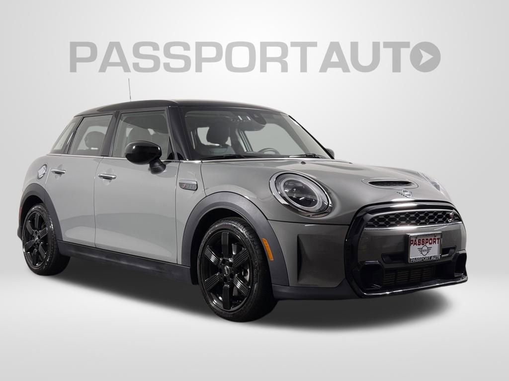 Used 2022 MINI Cooper S FWD image 3