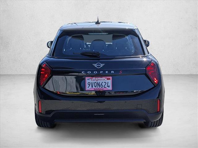Certified 2025 MINI Cooper S FWD image 7