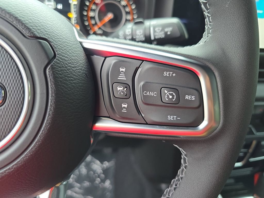 New 2025 Jeep Wrangler Unlimited Sahara AWD/4WD image 17