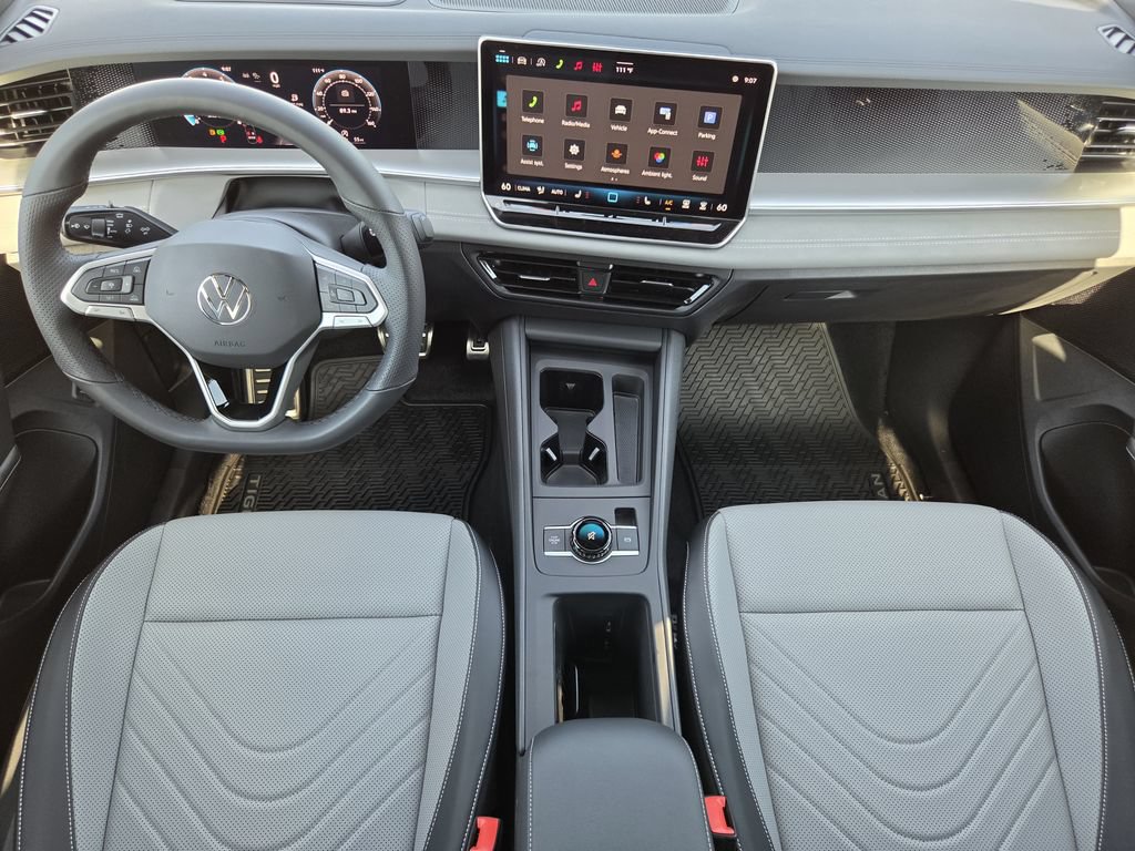 New 2026 Volkswagen Tiguan SE R-Line FWD image 24