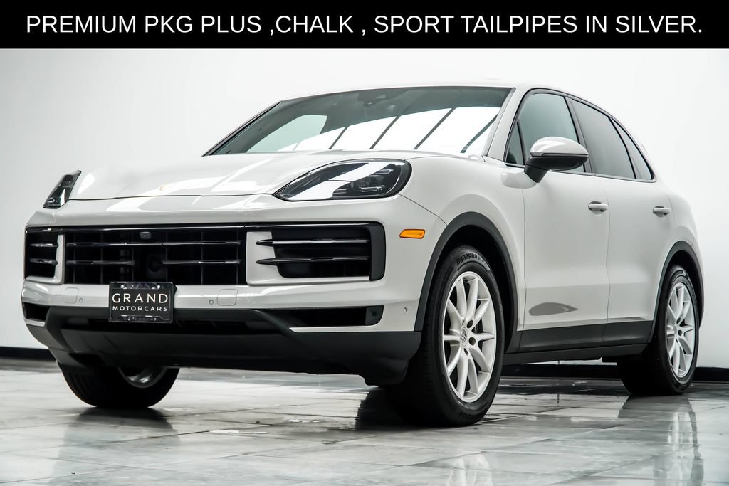 Used 2024 Porsche Cayenne w/ Premium Package Plus (PFM) AWD/4WD image 11