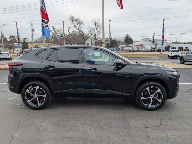 Used 2024 Chevrolet Trax RS image 6