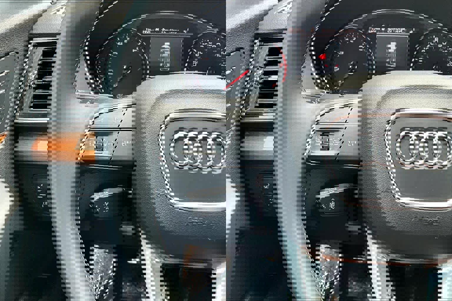 Used 2021 Audi Q5 Premium w/ Convenience Package image 24