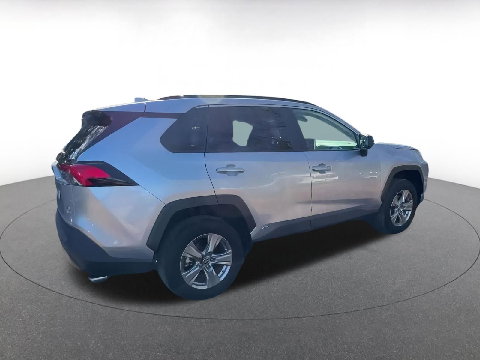 Used 2025 Toyota RAV4 LE image 15