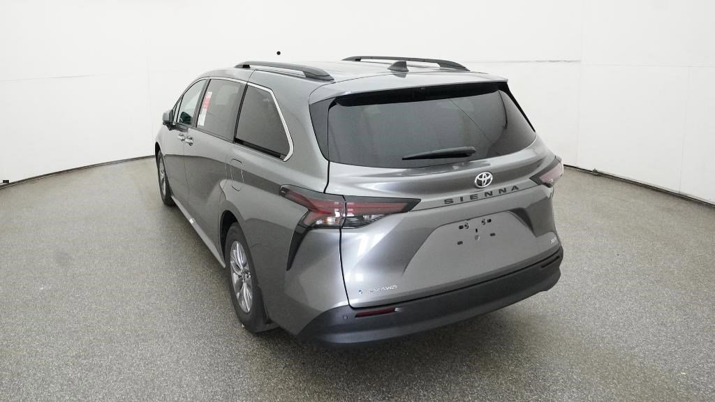 New 2026 Toyota Sienna XLE image 16