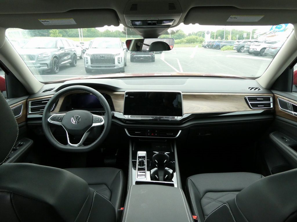 New 2025 Volkswagen Atlas SE image 35