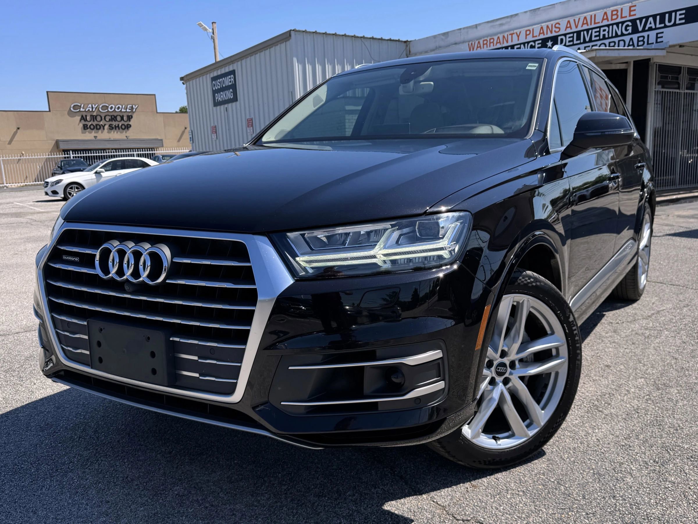 Used 2017 Audi Q7 3.0T Prestige AWD/4WD image 3