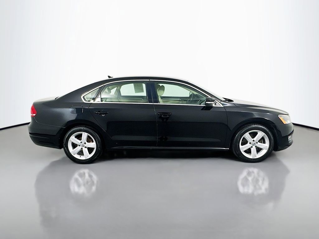 Used 2015 Volkswagen Passat 1.8T Limited Edition FWD image 4