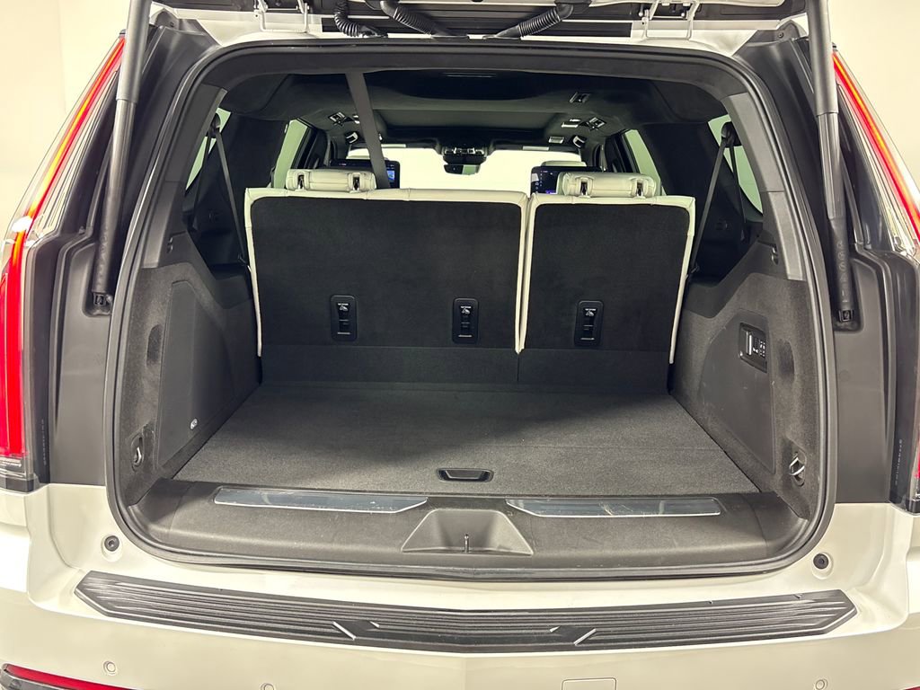 Used 2025 Cadillac Escalade ESV Sport Platinum image 33