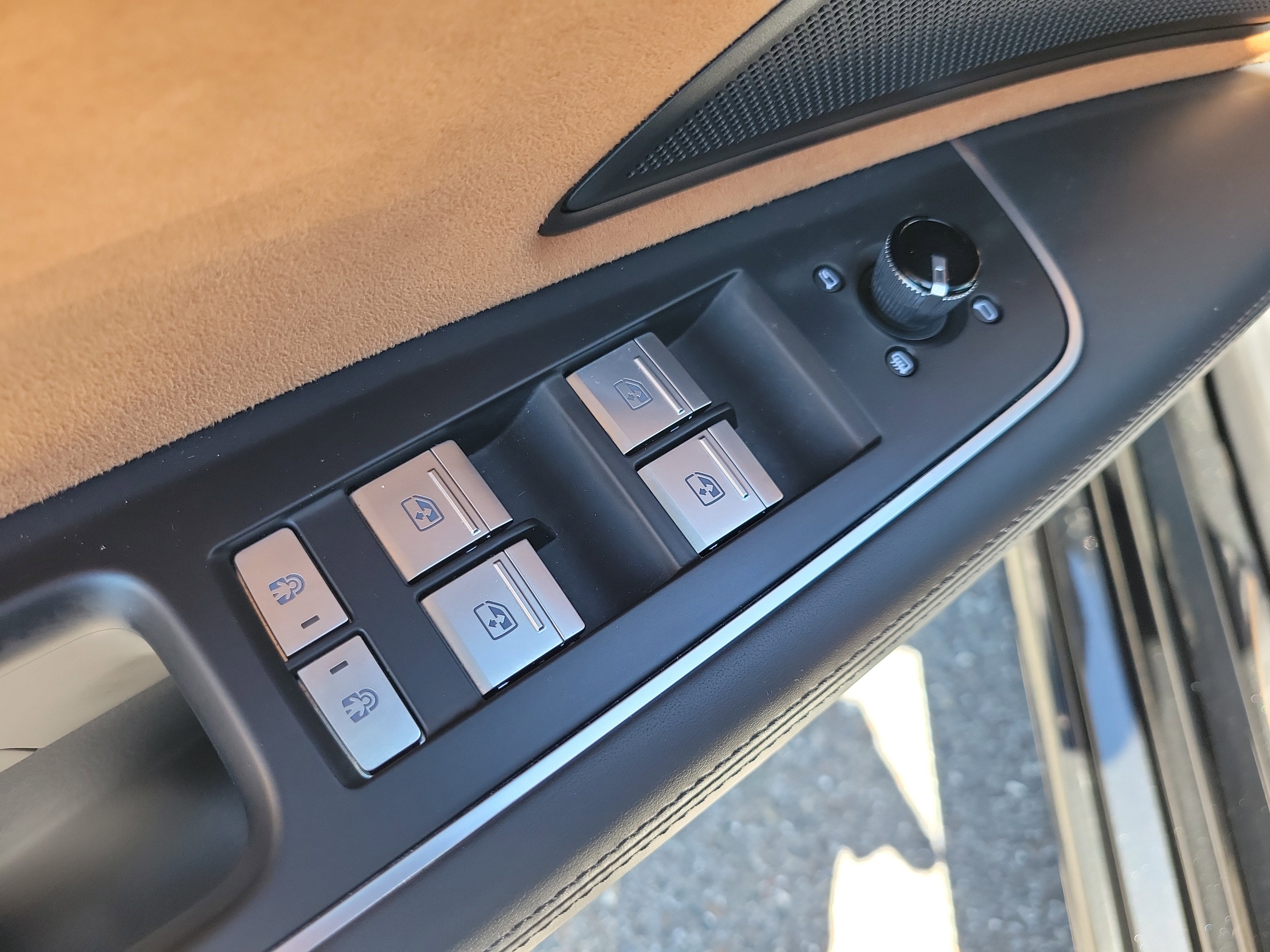 Certified 2023 Audi A8 L 3.0T w/ Luxury Package image 19