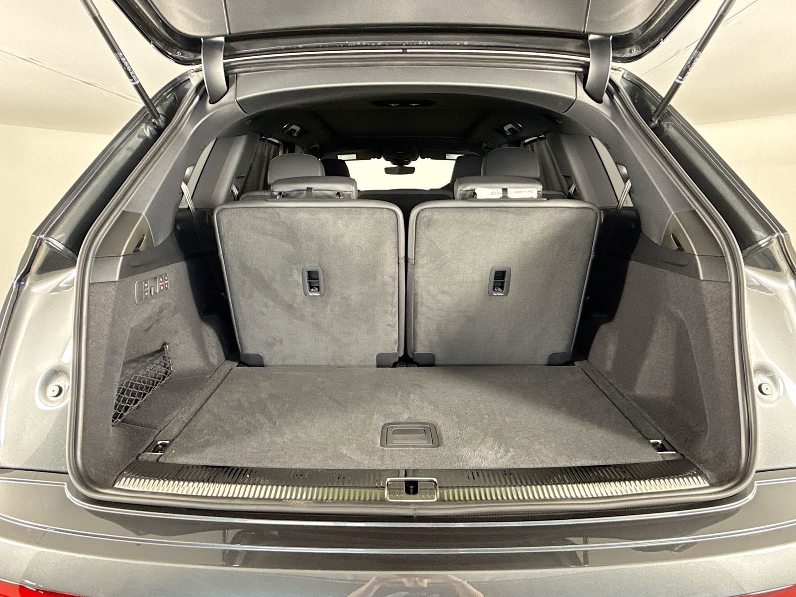 New 2026 Audi SQ7 Premium Plus AWD/4WD image 28