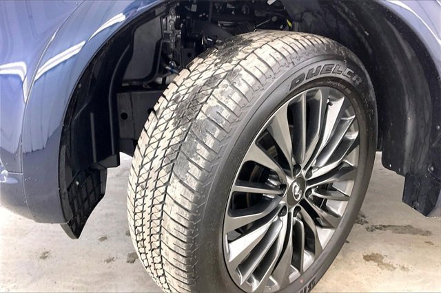 Used 2024 INFINITI QX80 Premium Select w/ Cargo Package image 11