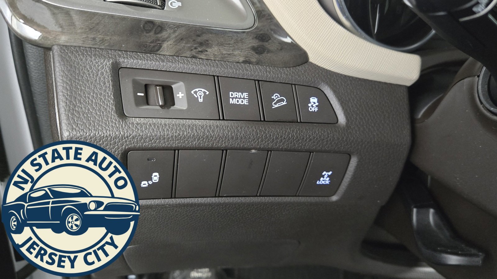 Used 2017 Hyundai Santa Fe Sport 2.0T image 20