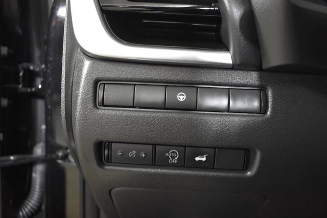 Certified 2023 Nissan Rogue SL w/ SL Premium Package AWD/4WD image 14