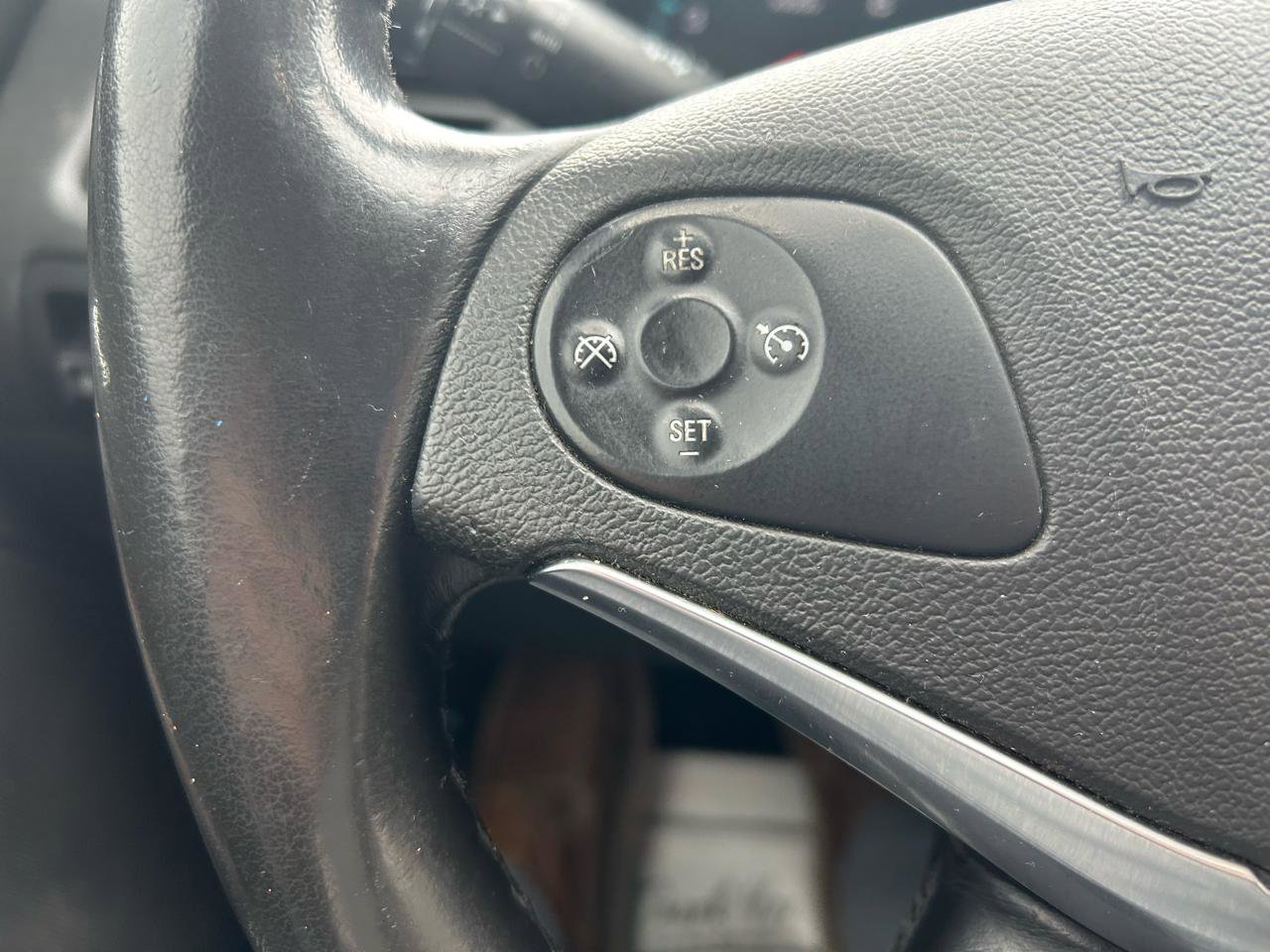 Used 2014 Chevrolet Impala LT w/ Convenience Package FWD image 17