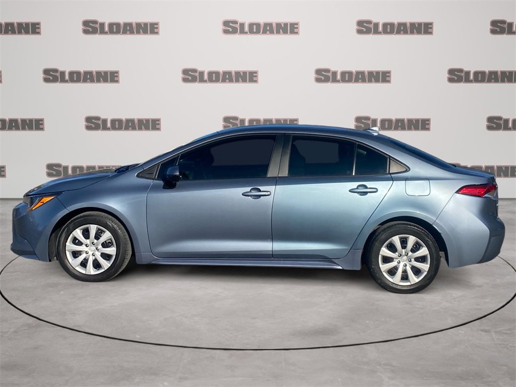 Used 2024 Toyota Corolla LE image 2