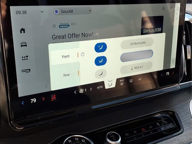 Used 2025 Ford Expedition Max Platinum image 10