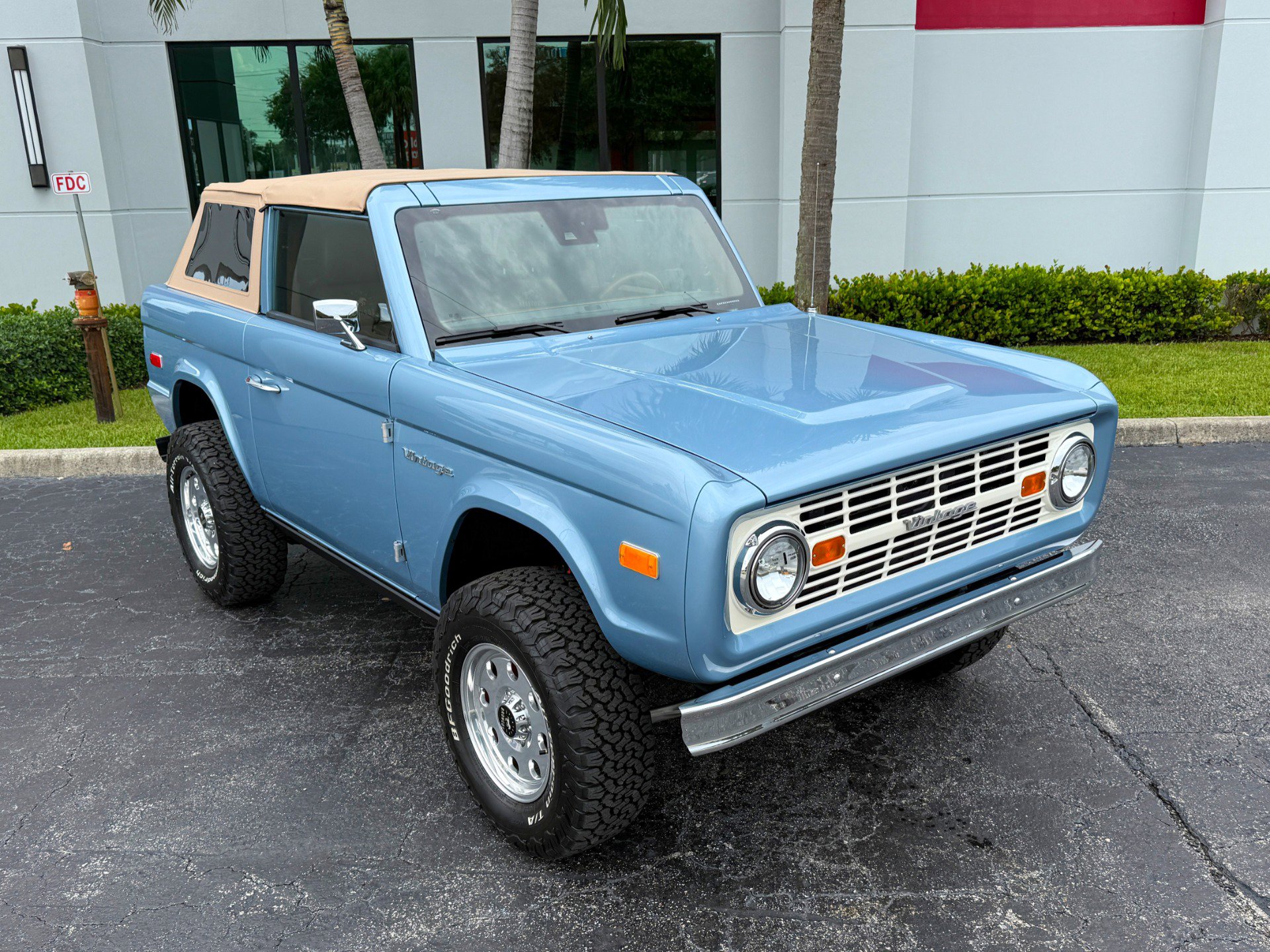 Used 2023 Ford Bronco Black Diamond image 15
