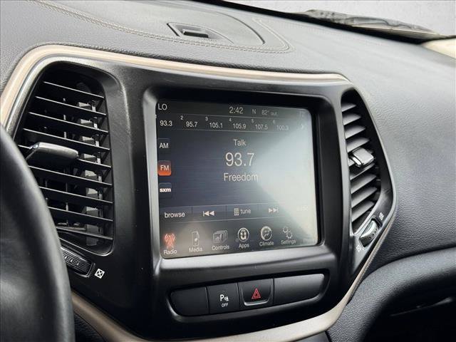 Used 2018 Jeep Cherokee Limited AWD/4WD image 14