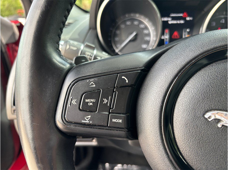 Used 2014 Jaguar F-TYPE Convertible RWD image 25