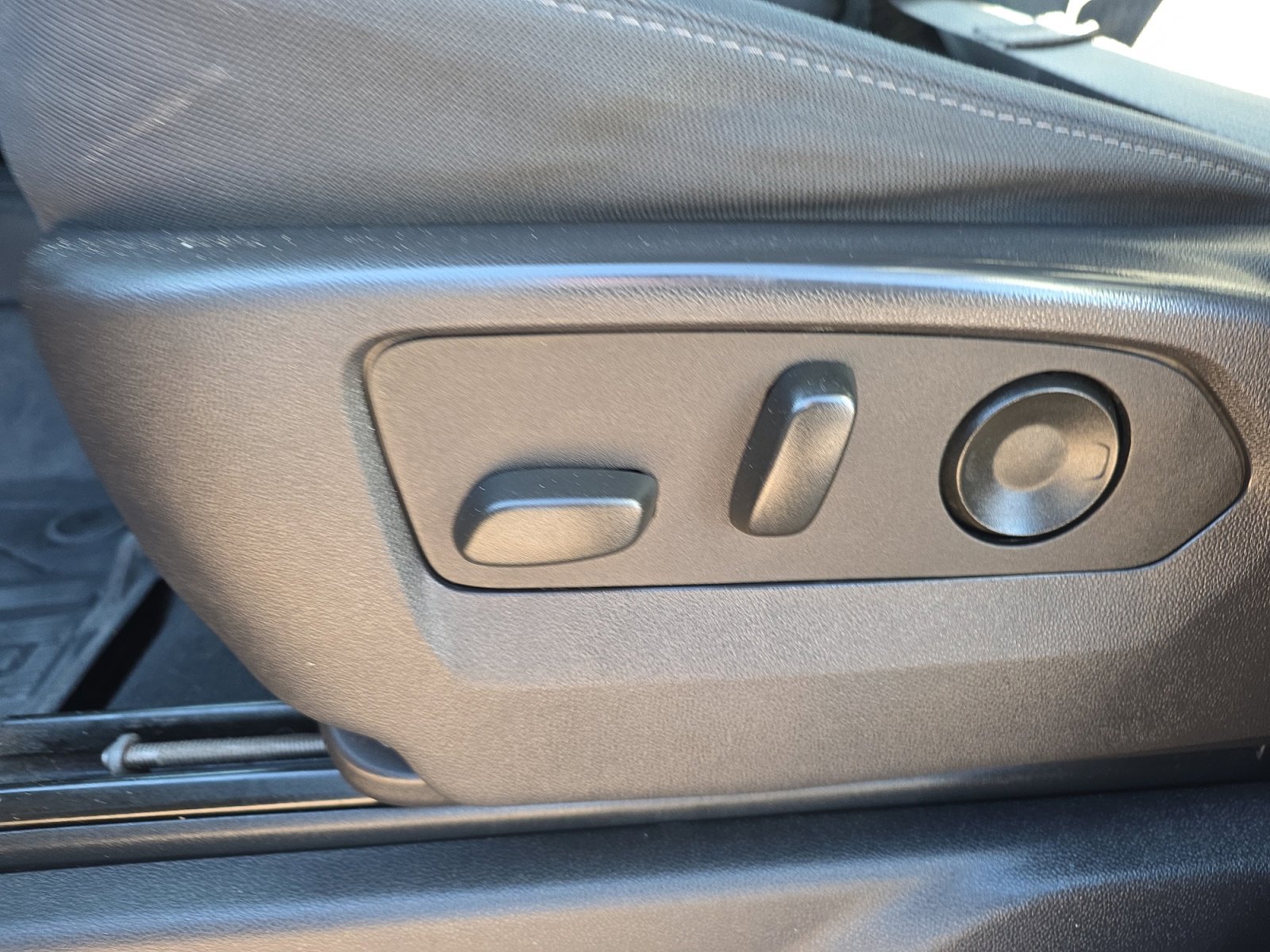 Used 2024 GMC Sierra 1500 Elevation image 13