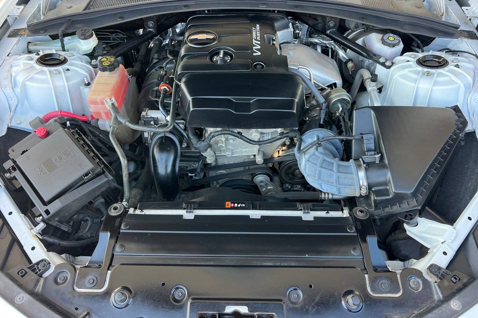 Used 2023 Chevrolet Camaro LT RWD image 22