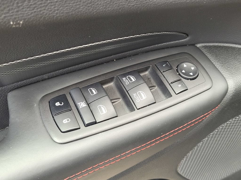 Used 2024 Dodge Durango GT AWD/4WD image 16