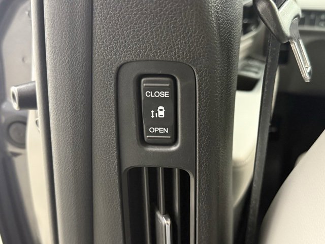 Certified 2023 Honda Odyssey Touring image 21