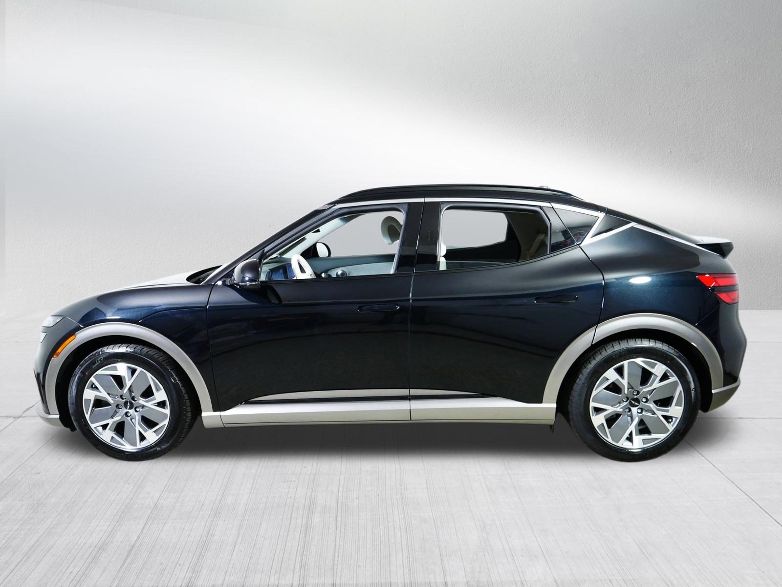 Used 2025 Genesis GV60 Advanced AWD/4WD image 4