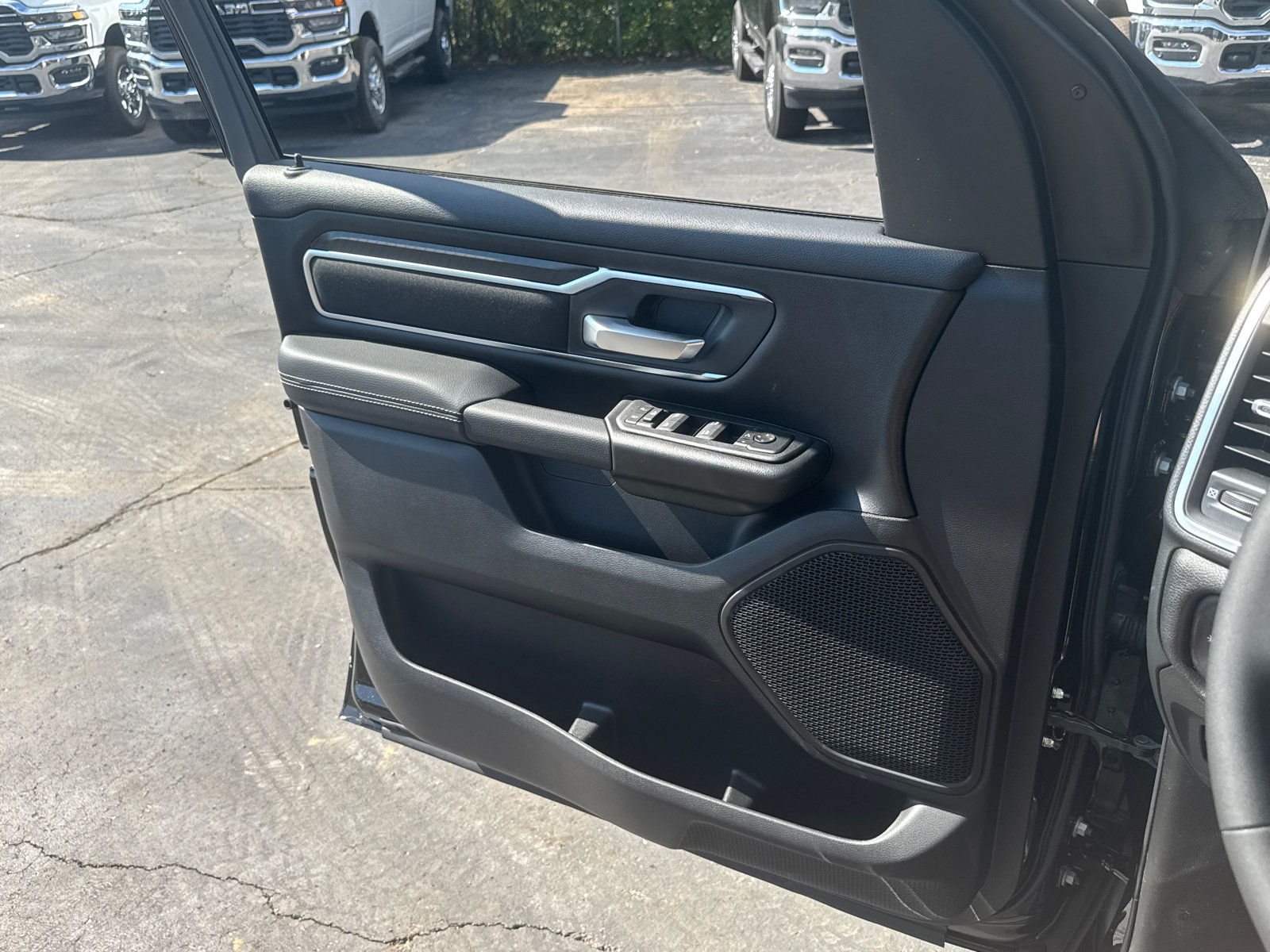 New 2026 RAM 1500 Big Horn AWD/4WD image 19