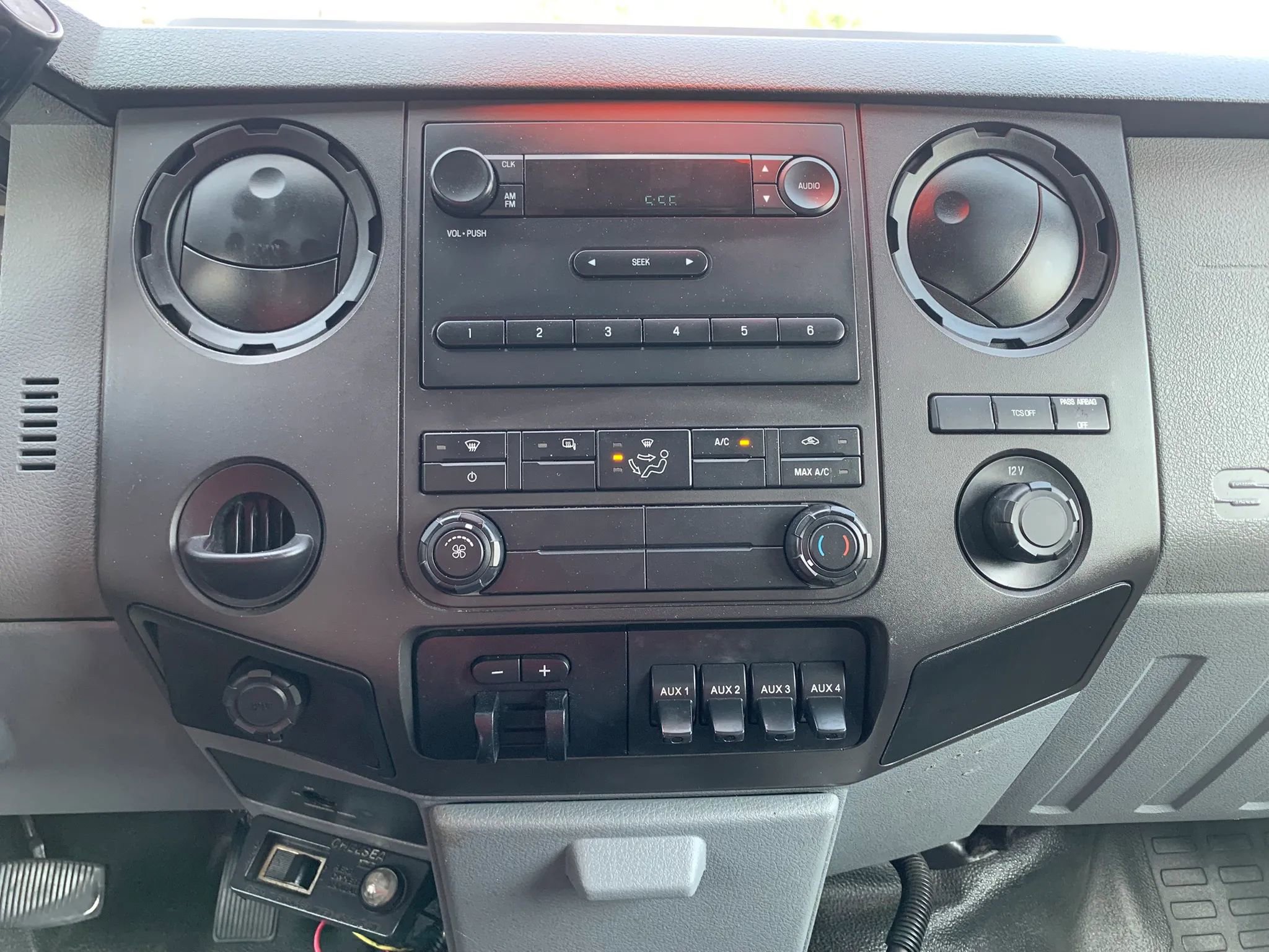 Used 2015 Ford F550 2WD SuperCab Super Duty image 15