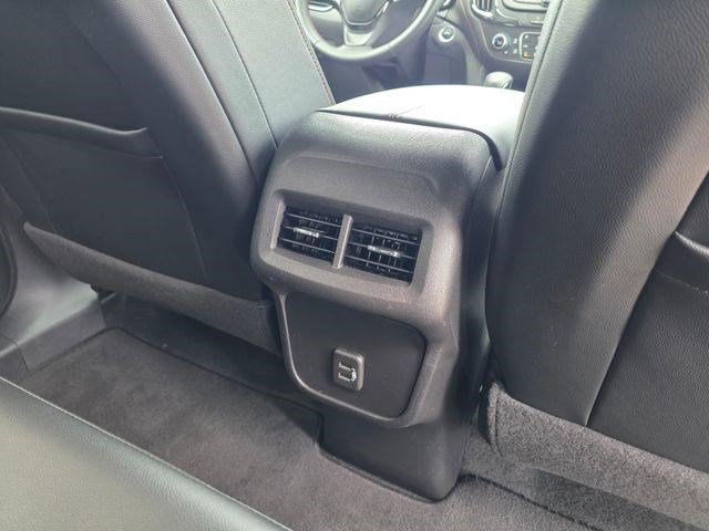 Used 2023 Chevrolet Equinox RS AWD/4WD image 16
